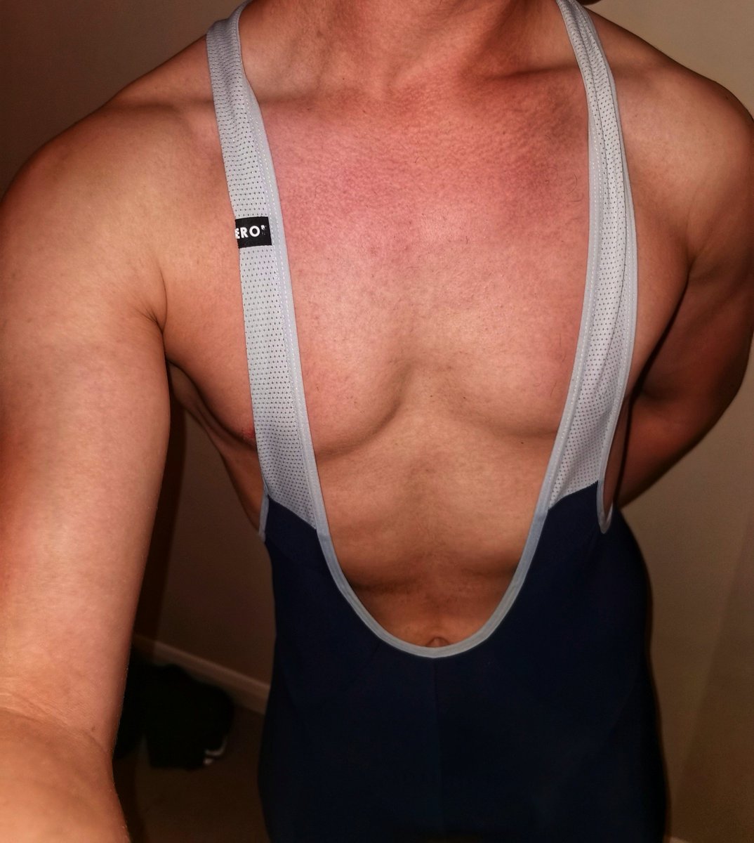 FitLad13's tweet photo. Anyone loves just chilling in their gear after a long ride? 🚲🚲🥵 #gay #compression #lycramen #lycra https://t.co/KYMZj4uNPZ