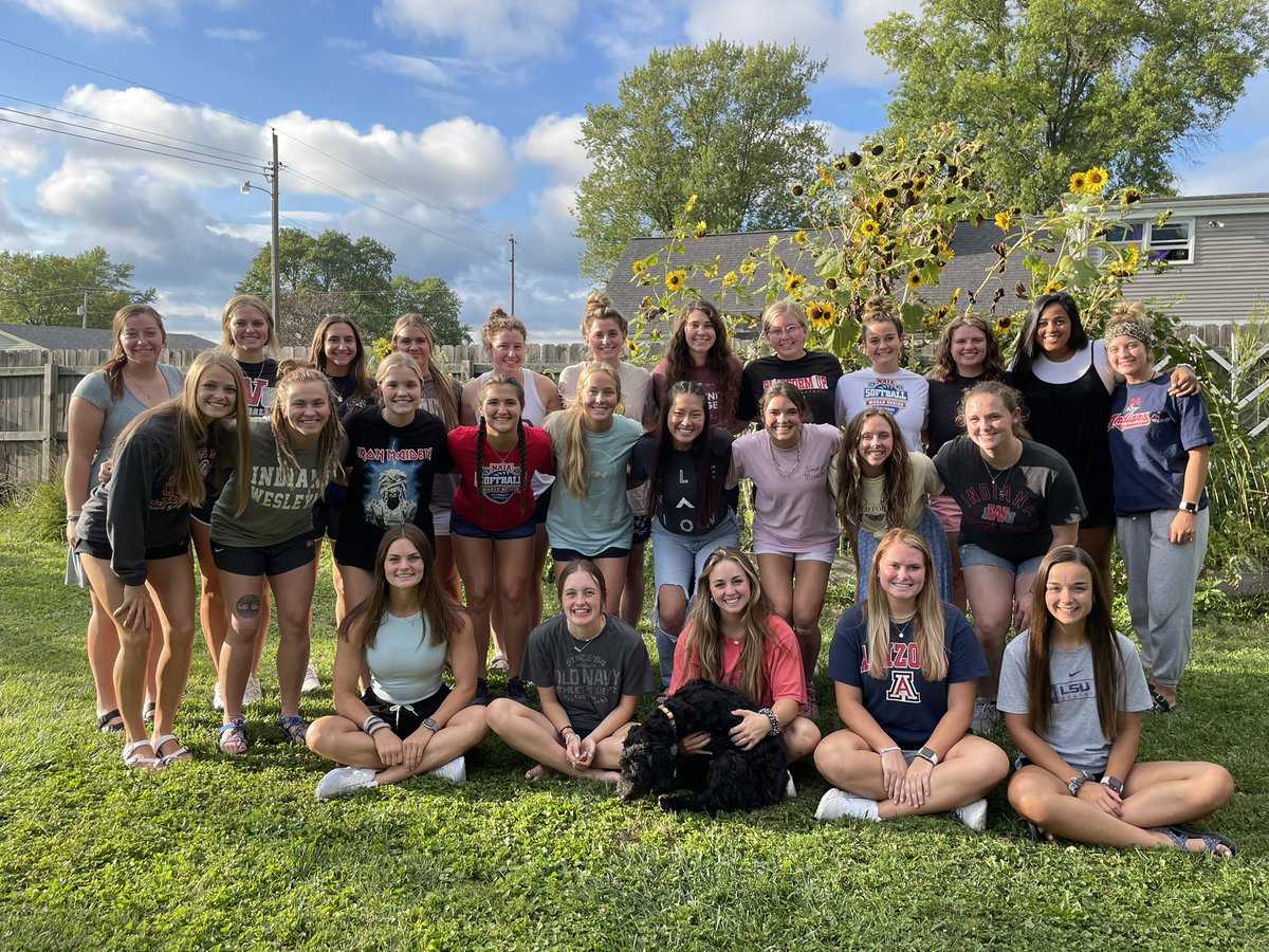 IndWesSoftball's tweet photo. Team 36 is back and we can’t wait to get started!!! So excited to see how God works in the lives of our student-athletes and program this year!
#WeGetTo #PlatformUp #All4Him https://t.co/1seCVglqld