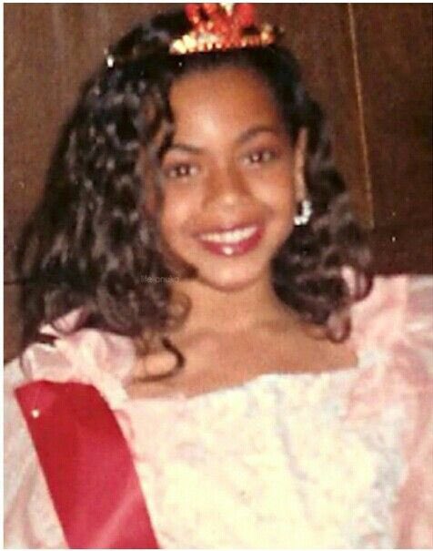 Sinnerphile_'s tweet photo. ✨Beyoncé=4 decades✨@Beyonce #RENAISSANCE #HappyBirthdayBeyonce #BEYHIVE https://t.co/aHuKSTjJKK