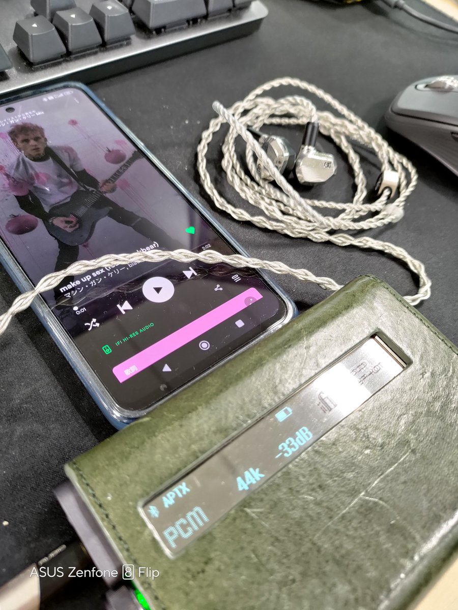 tapilemo's tweet photo. おはようございます＼(^o^)／
今週もがんばりましょっ！

#ifiaudio #Gryphon #cam5645 #MGK 「make me up sex」 https://t.co/yXxvKIrlKP