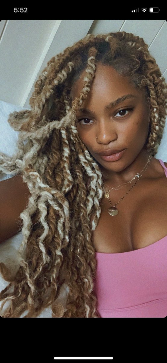 ambbsss__'s tweet photo. 🫦🧠💅🏾💗 https://t.co/86IJZk9fAg