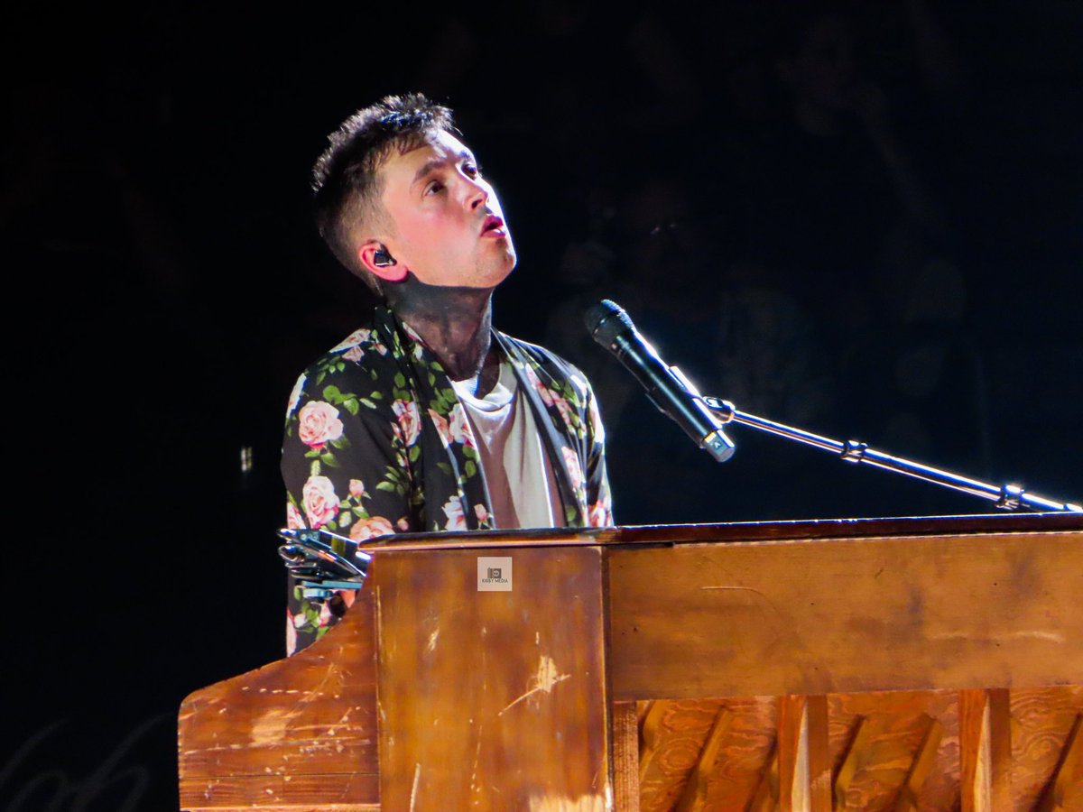 KirbyMedia_'s tweet photo. More Tyler Joseph // Twenty One Pilots Icy Tour content! 
#icytour #icymsg #icyubs @twentyonepilots @tylerrjoseph https://t.co/1axY5FaVFu