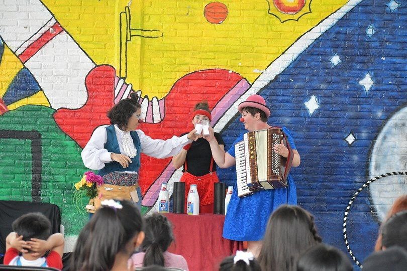 IMACP's tweet photo. El Centro de Desarrollo Comunitario Solidaridad  nos hicieron pasar un día lleno de risas con el espectáculo de clown.

#ContigoYConRumbo el arte está en todas partes https://t.co/alR9TKiyZ7