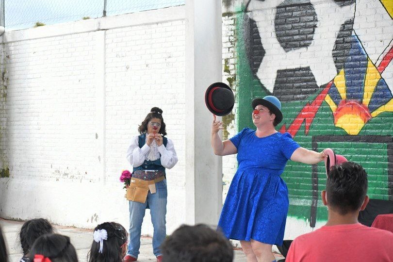 IMACP's tweet photo. El Centro de Desarrollo Comunitario Solidaridad  nos hicieron pasar un día lleno de risas con el espectáculo de clown.

#ContigoYConRumbo el arte está en todas partes https://t.co/alR9TKiyZ7