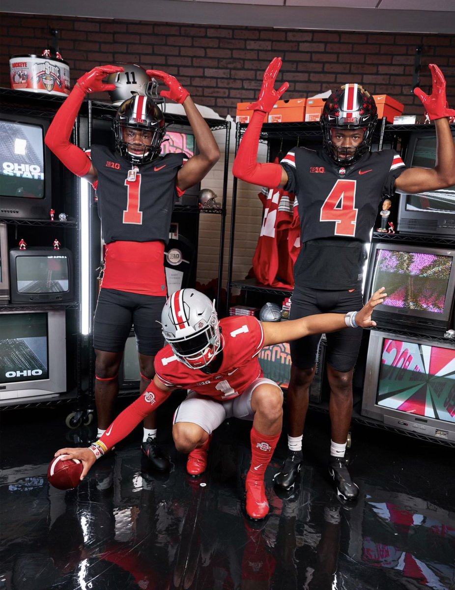 Jermiah_Smith1's tweet photo. Buckeye fans what y’all thinking?👀 https://t.co/ItSq7bqDeX
