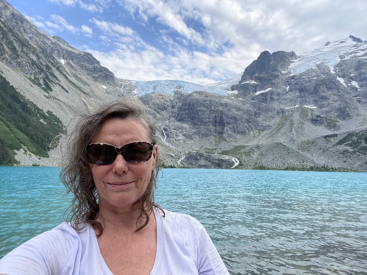 Dr Evelyn Zellerer tweet media