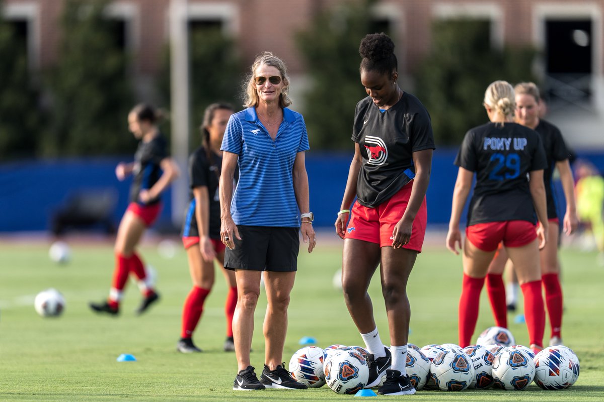 SMUSoccerW's tweet photo. ICYMI: At halftime of the @SMUFB win on Saturday, @Coach_NNelson was featured in the @simmons_bank Women's Sports Spotlight. 

🎧 https://t.co/DGwVSqzfHu
#PonyUpDallas #TitleIX50 https://t.co/8LasJUxmDB