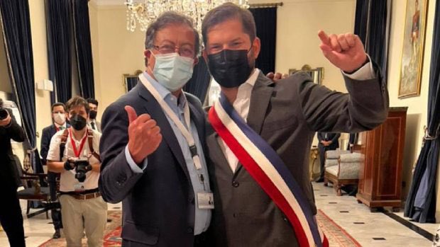 jarizabaletaf's tweet photo. El RECHAZO es el triunfo de la libertad sobre el populismo zurdo, esa derrota de Boric es un campanazo para Castillo, Ortega, Maduro y Petro. 

¡America Latina Despertó! https://t.co/jTPkcY94JJ