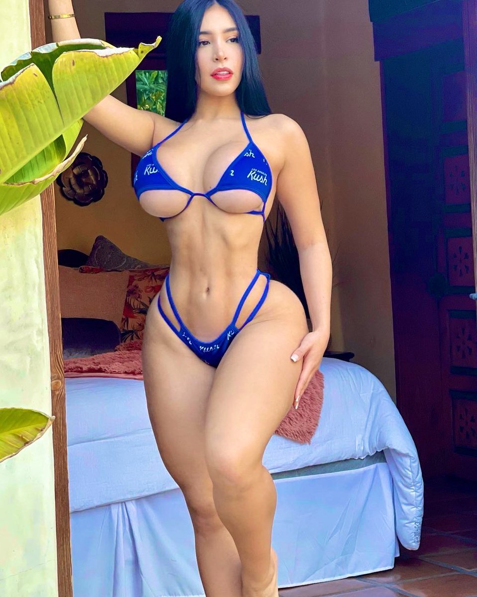 Submissive Kitten on Twitter: "She attractive 💕 @ennidwong https://t.co/STINyQ26QY" / Twitter