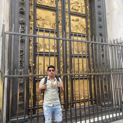 Clemen1407's tweet photo. #NuevaFotoDePerfil https://t.co/p2gY5f0ndb