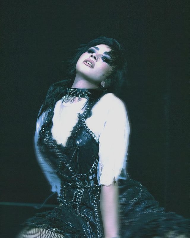 poptime's tweet photo. PODE ENTRAR PRA FAZER HISTÓRIA, DEMI LOVATO! #RockInRio https://t.co/jgwb8jS5Mc
