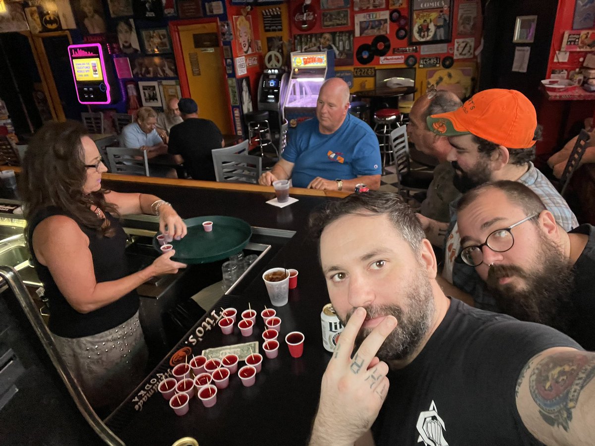 HamtramckEmo's tweet photo. Jell-O shots with the emo boys. https://t.co/C9XV0wYJuI