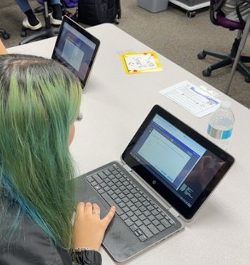 RGAPMobileLive's tweet photo. #AhaMoment: Learning Moment- this young lady explained to me that she was #ClosingInOnCompleting her course and was a little anxious to finish in the #Top10! There was a #SpecialPrize for Top10 finishers. #ImagineLearningBreakthrough @ImagineLearning #PantherAhas22 @RPHS_Panthers https://t.co/V2MNR3G2D3