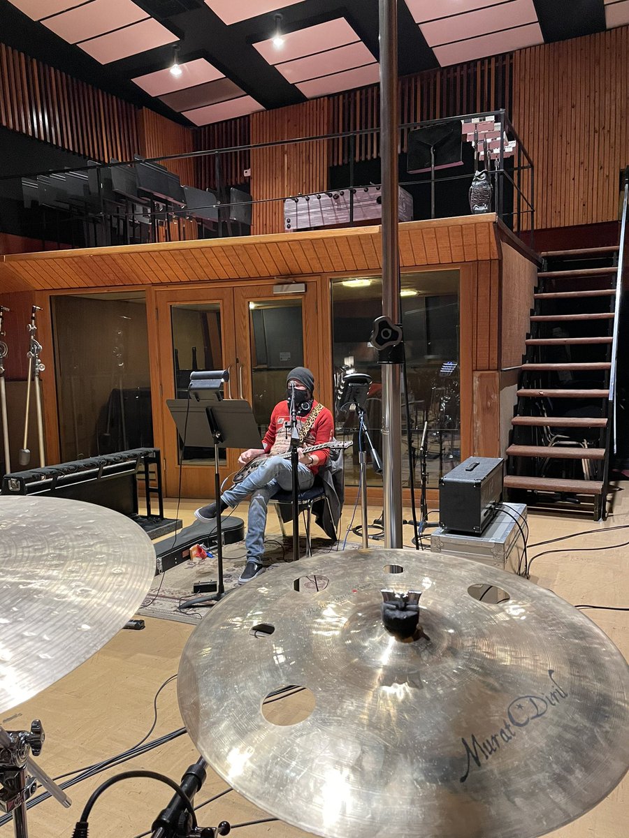 therealgreydaze's tweet image. Throwback to @cristindavis recording #anythinganything for the @DCComics #darknightsdeathmetal #greydaze at @EastWestStudio with @tyler_bates #recording #goodtimes #covidsucked