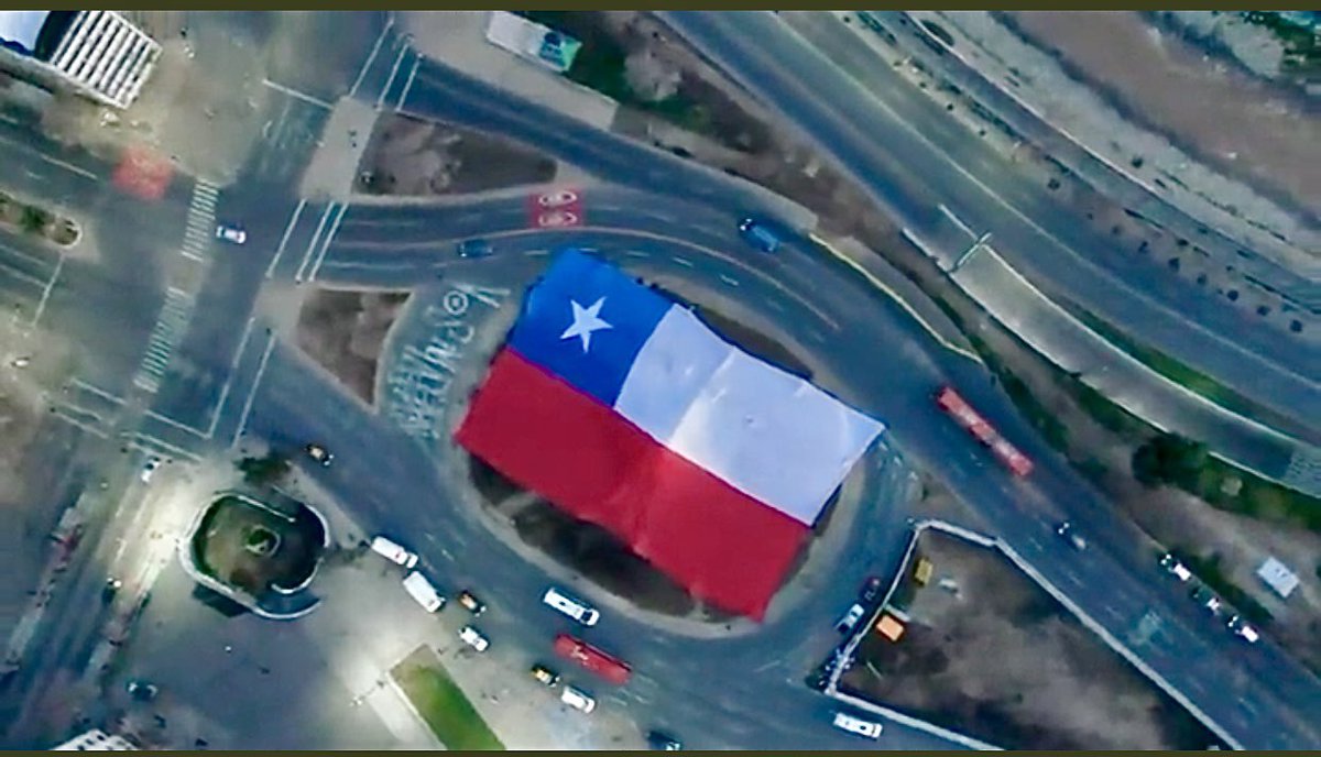 ¡Viva Chile! Que sea el primer paso para que nuestra sociedad se comprometa con la libertad, progreso, justicia, paz, diálogo, derechos sociales con responsabilidad y rechazo unánime a los violentos que busquen imponer una ideología.Vamos todos por una nueva y buena Constitución!