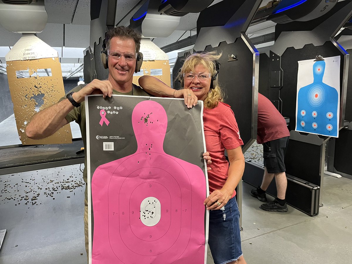 gailhuffbrown's tweet image. 📍 Dover, NH 

@SenScottBrown and I went shooting again at the White Birch Armory in Dover, where Scott is a member! 

While I still have to work on my shot group, in Congress I’ll always stand up for the  Second Amendment. 

#nhpolitics