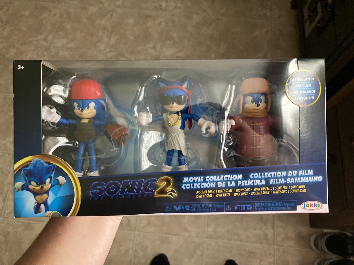 After thinking about if I should have bought this item I got the Target exclusive Sonic the Hedgehog 2 Movie 4 Inch Figure Collection 3-Pack by @JAKKStoys and these figures are really cool https://t.co/SKIoCTVhPw