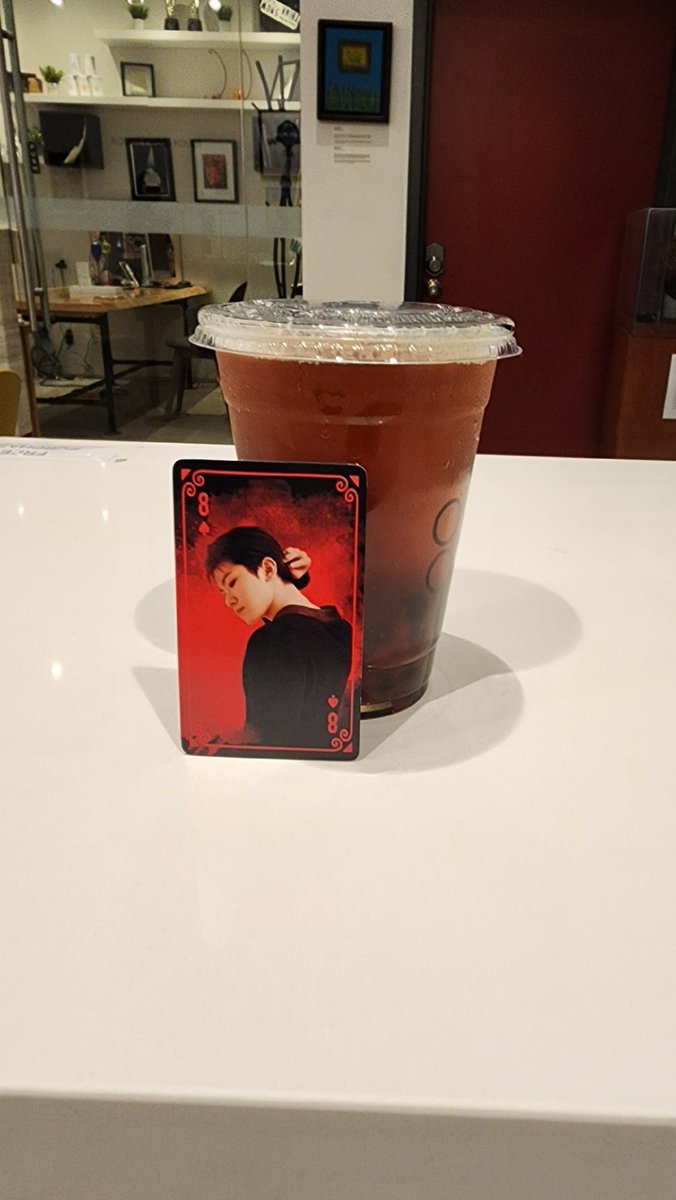 wooahaefication's tweet photo. congrats to @marcntrl on another successful svt cupsleeve!!! ☀️ i had a lot of fun and met so many great people ς(>‿<.) #svtinTO https://t.co/iiIMlPxdv2