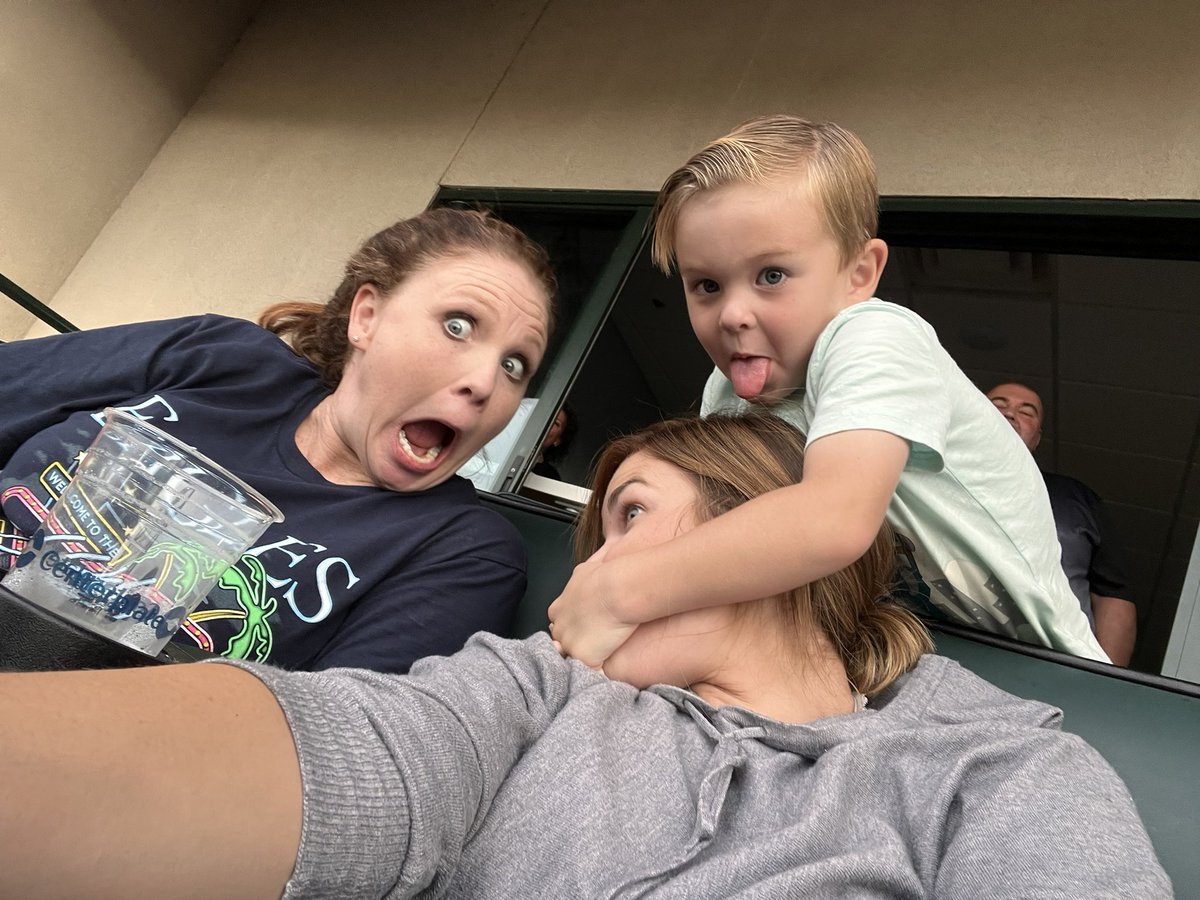 cassidy6192's tweet photo. #GoBatsGo https://t.co/C0GOAfaJN5