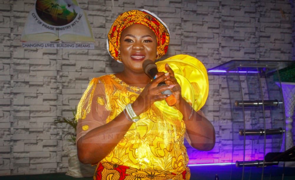 adetolauzoyare's tweet photo. Grand finale of the Daughters of Deborah 2022 annual conference #daughtersofdeborah #theprayingwoman #prophetaustineuiministries #wifeoftheseer #copram https://t.co/Bxyb2vyraC