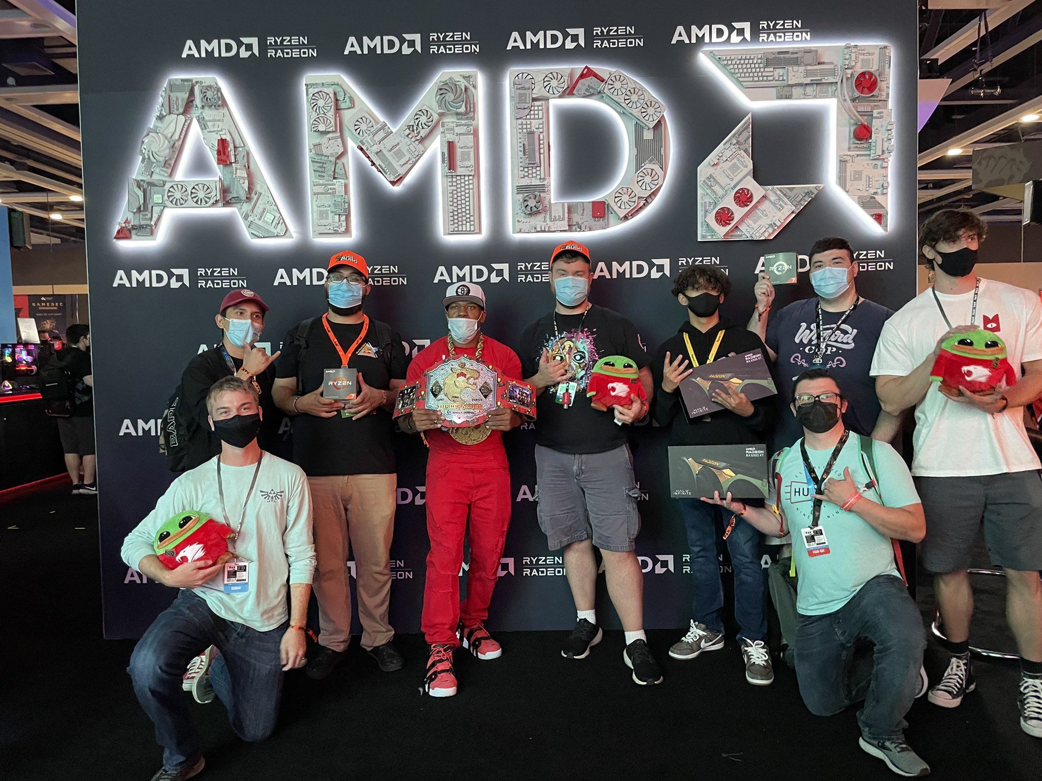 iBUYPOWER Peepo Plush travels to PAX West 2022 with AMD