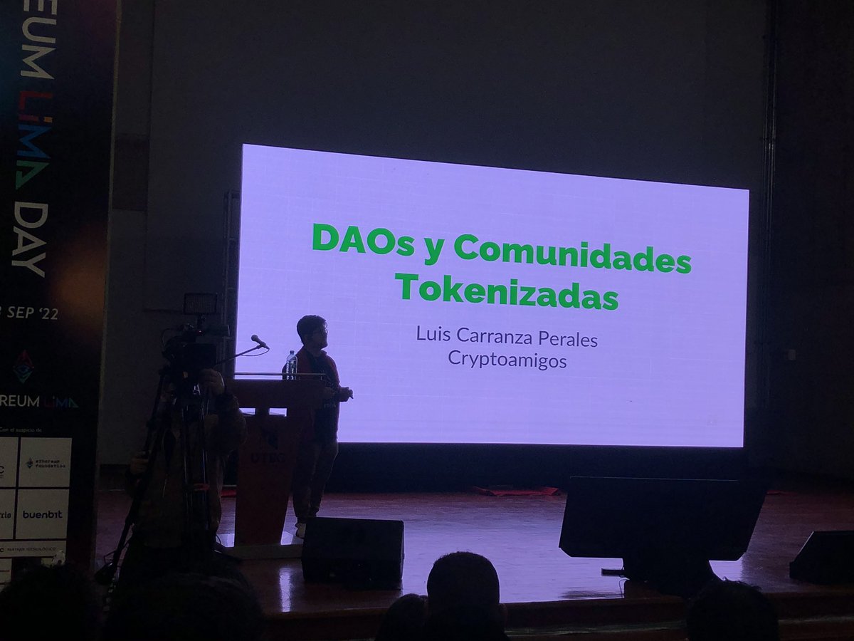 alexderperu's tweet photo. Fue un gran evento @EthereumLima https://t.co/RwG6eN5m4s