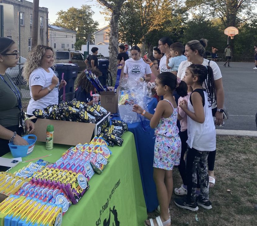 OnePPLOneHeart's tweet photo. On Thursday September 1st, PAAC capped off the summer with a Movie Night with local families. In addition to watching Minions:The Rise of Gru, raffle winners received gift baskets and gift cards. Thank you to the City of Perth Amboy Recreation Department for helping! https://t.co/6q3mhzxFHs