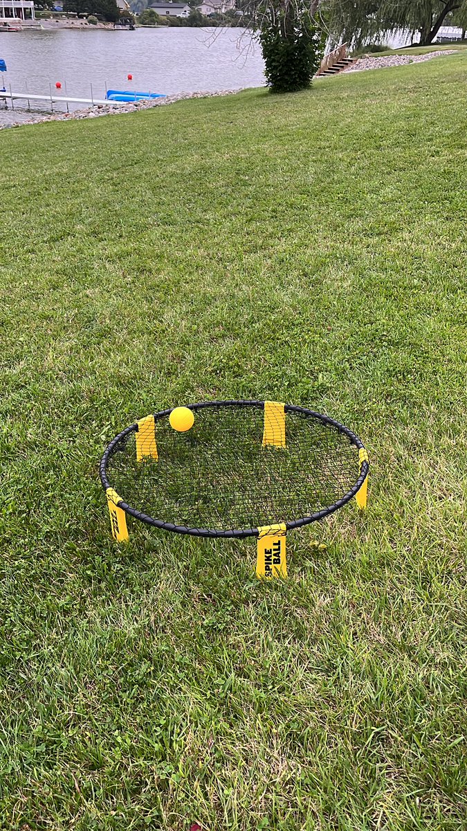 LanceHeineken's tweet photo. Training for next weeks solo spikeball tournament! #GringNeverStops https://t.co/6VnyLbCoI5