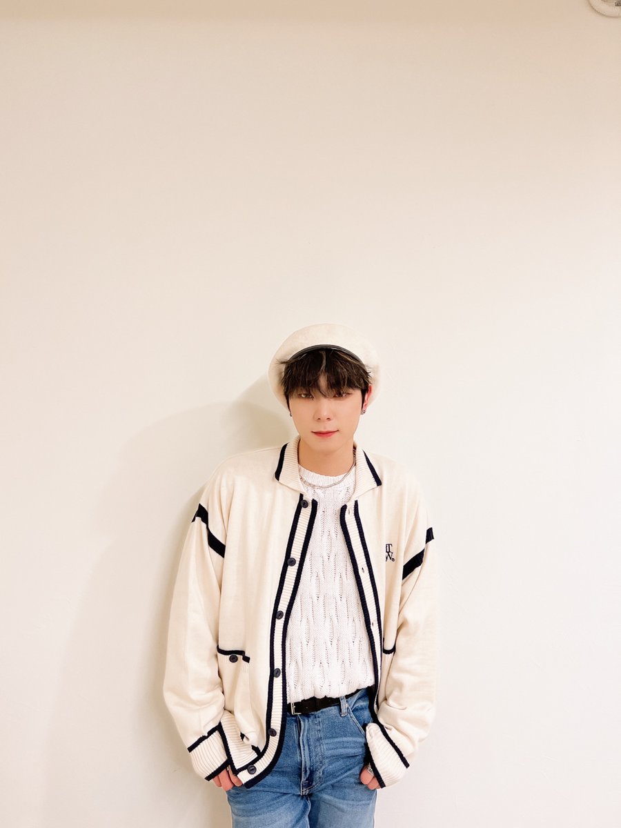 OmegaX_official's tweet photo. [📸] 

💚HAPPY FOR X DAY💚

#OMEGA_X #오메가엑스
#HAPPY_FOR_X_DAY
#1ST_ANNIVERSARY https://t.co/e7ElEgv9ID