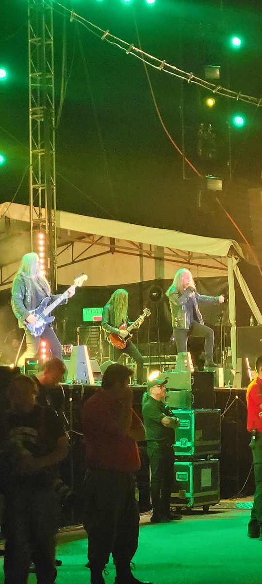 I had so much fun last night.

<a href="/candlemass/">Candlemass</a> 

💀💀💀