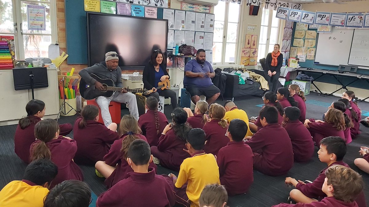 thofeldstein's tweet photo. So great to see students of #Subiaco Primary School enjoying à 🎵 music workshop with #INu 🇳🇨
#MusicWithoutBorder
@WA_Edu_News 
Thank you @FranceAustralia  and @GouvNC for supporting this project. https://t.co/O0QfrBdKsR