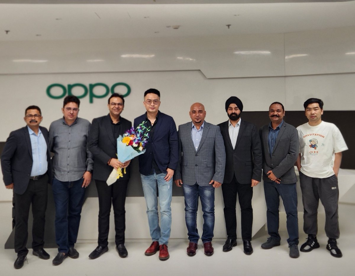AimraIndia's tweet photo. Teams @AimraIndia &amp; @OPPOIndia connected in a constructive environment appraising the current challenges of retail &amp; discussing the path ahead for growth. #OPPO is committed to walking hand in hand with ample stock, offers &amp; competitive product launches making it a great #Diwali. https://t.co/xv0fr3u2z4