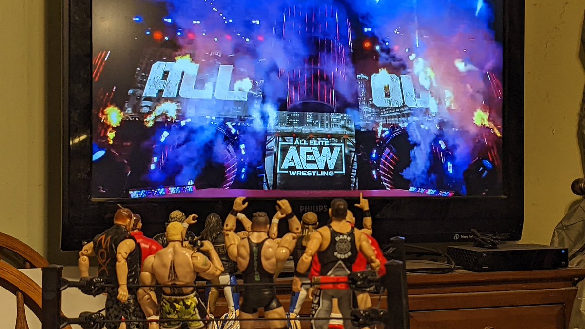 Edweirdo_956's tweet photo. we're ready to watch @RingsideC @AEW #AEWAllOut #RSCALLOUT
would be nice to win https://t.co/t2YtqI0kbN