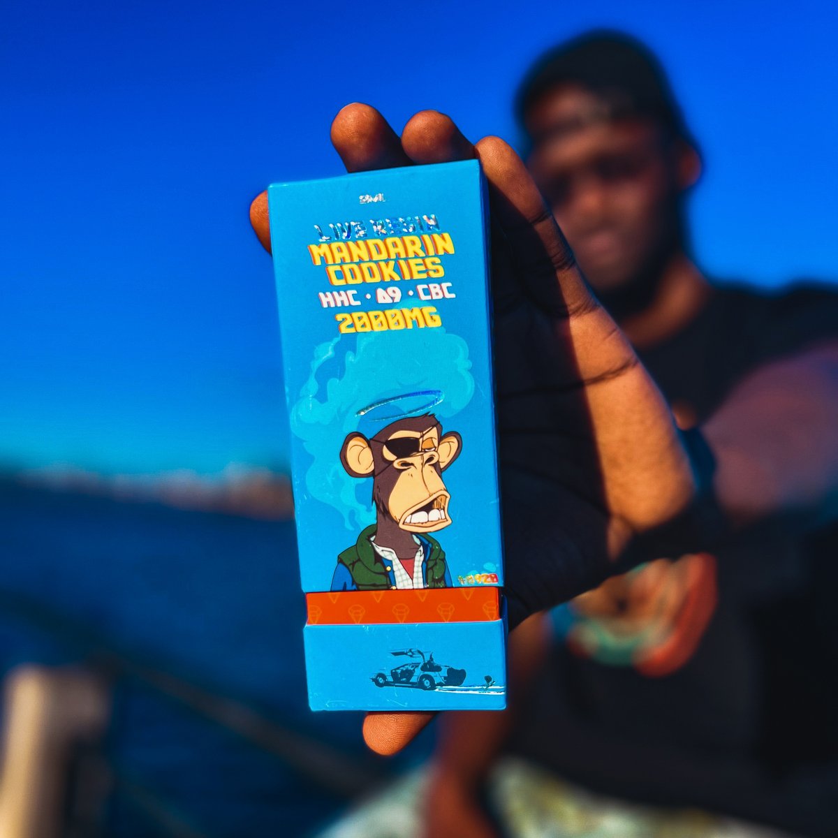 meleedose's tweet photo. Melee Dose “Mandarin Cookies” 2 Gram Disposable Vape is packed with:

💎 HHC for a euphoric buzz
💎 Delta-9 THC for that classic psychoactive THC feel
💎 CBC to help you unlock creativity and enter your flow state

ft. BAYC #8920 // @CryptoVonDoom // @BoredApeYC 

🛒 👇 https://t.co/VjjZ5o6fq0