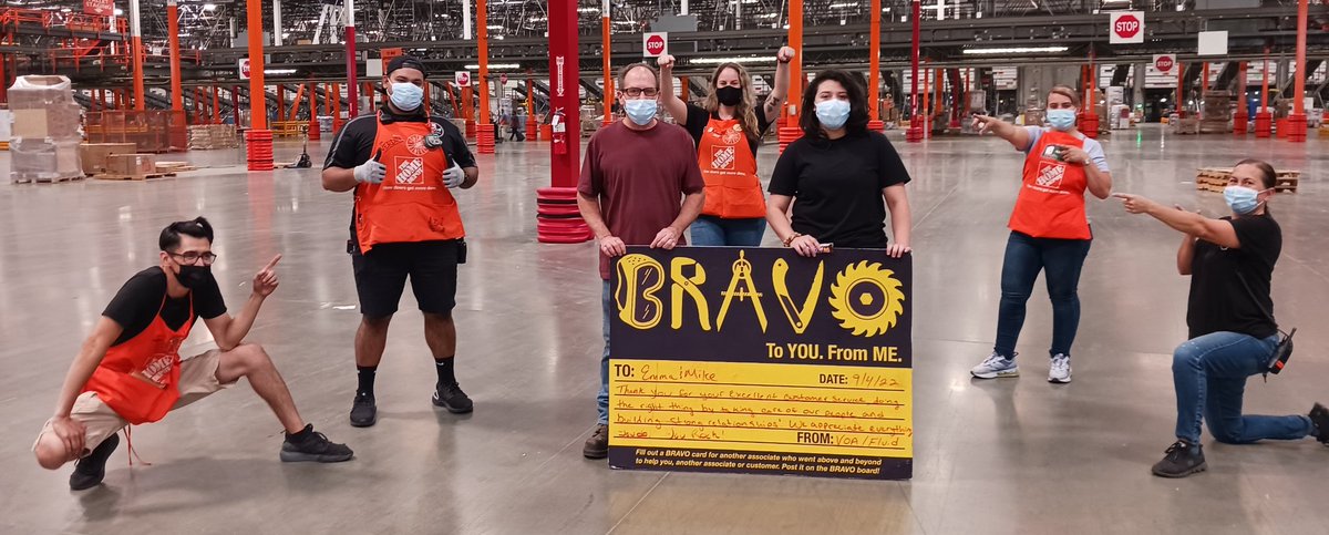 RomeroMF6's tweet photo. Today was a great day for our mega BRAVO recognition. Outbound's Juan and Alex, B-side riders. Inbound's top Mike G. And Emma. Lastly conveyable's  super special agent Simone H., and the incredible inductors Donna, and Kim. Your peers, leadership, and 5642 thank you! #VOA https://t.co/QHMDhNkOQI