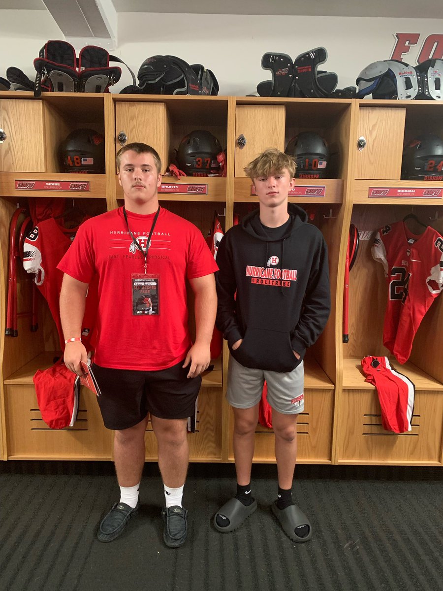 ODuffy75's tweet photo. Really enjoyed my Game Day Visit!  The atmosphere was incredible. Looking forward to another visit soon @OWUBishopFB @CoachTomWatts @CoachWard @coachcotter @OWUCoachDelaney @CoachDMays @RedskinStrength @D_Smooth98 @JasonPratt89 https://t.co/nEgAhu8V25