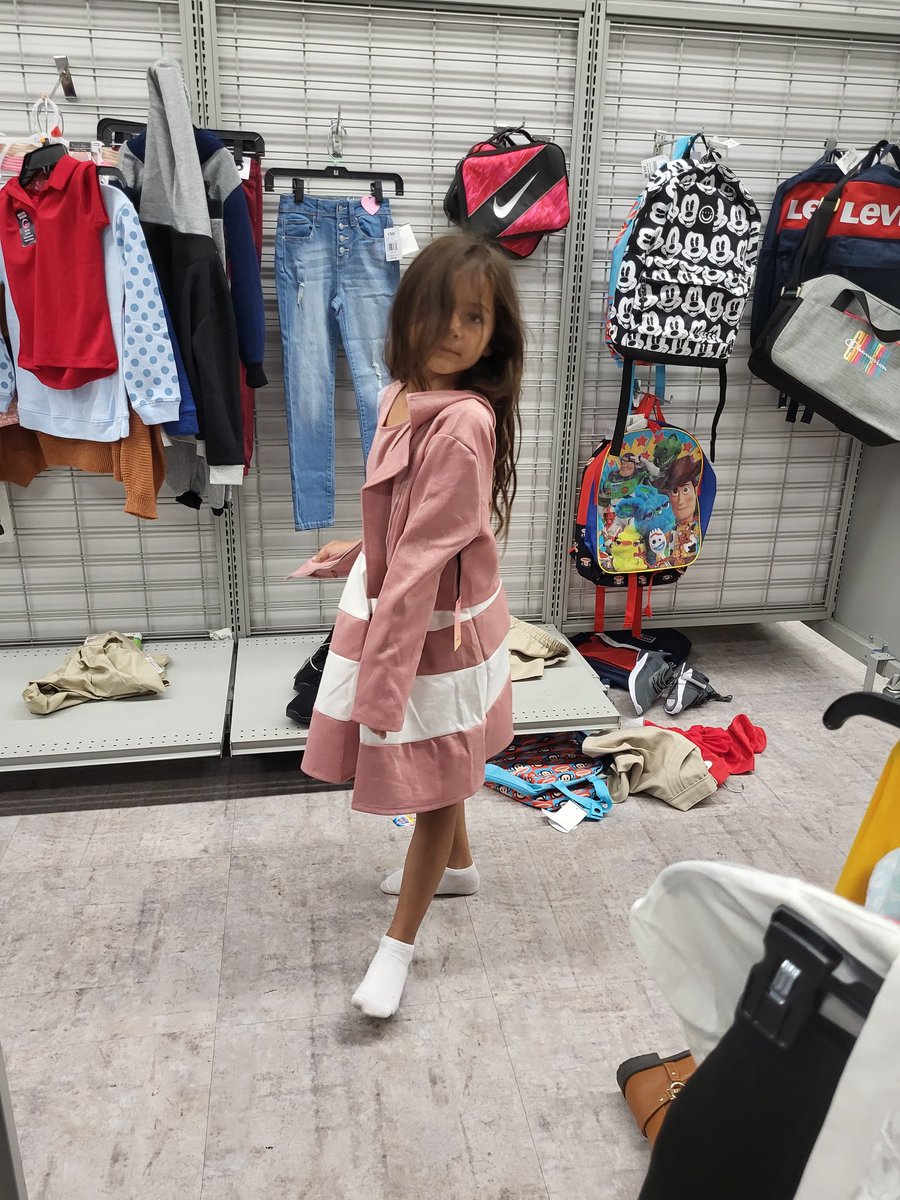 BasketBell12's tweet photo. School clothes shopping #fancystyle https://t.co/mOobKmCkI9