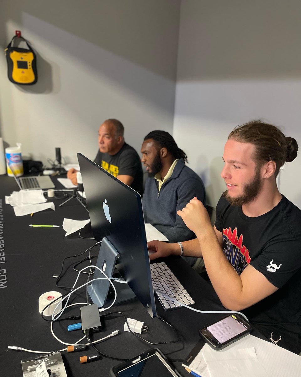 CincyRtc's tweet photo. Big thanks to everyone that helped make this event possible @BarbarianWear @stalematesshow @tywestlund @DrewBlogzCLE https://t.co/ZnVdUc4Pq5