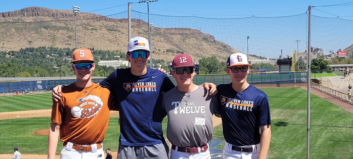 Ty_Dawson's tweet photo. Awesome experience with my @7Lakesbaseball brothers @OrediggersBSB prospect showcase.
Thank you @Coach_King44 
@TravisBerra @BerraTyler @ReynoldsPaden28
#HelluvaEngineer https://t.co/ODMBIhviQN