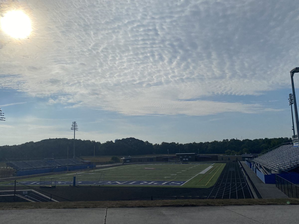 C_Tinner's tweet photo. Looking forward to being back at Grove this Friday! #RollRockets https://t.co/NxAzvIH9vD
