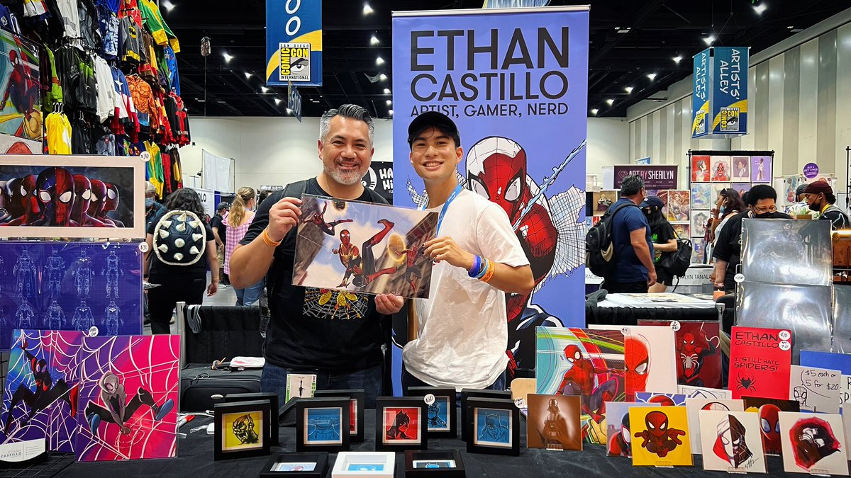 AaronNabus's tweet photo. It’s been an absolute pleasure seeing @EthanCastillo05 literally grow up at San Diego. I first met him and his family when he was 10 years old. Now he’s off to his first year of college! Good luck, Ethan!

#EthanCastillo #ComicCon #ComicCon2022 #SDCC #SDCC2022 https://t.co/6mvncrhKkV