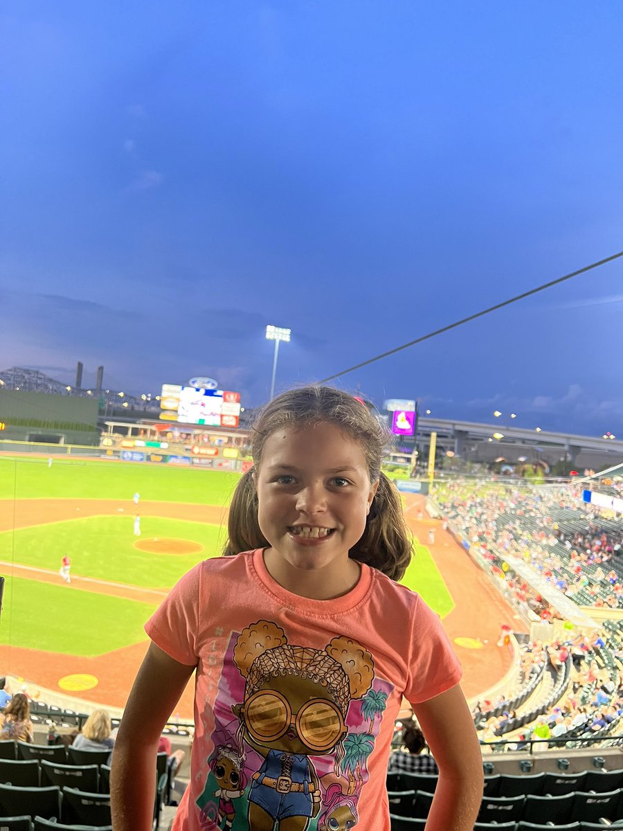 cassidy6192's tweet photo. #GoBatsGo https://t.co/vNNSTuOgez