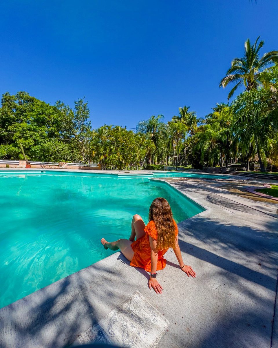 MorelosRoute's tweet photo. 📸 Visita el Balneario Los #Amates en el pueblo de Puente de Ixtla en #Morelos.
Éste hermoso #balneario te espera para un fin de semana lleno de emoción con la familia. 💙 💦 https://t.co/wlA4dpF7iY