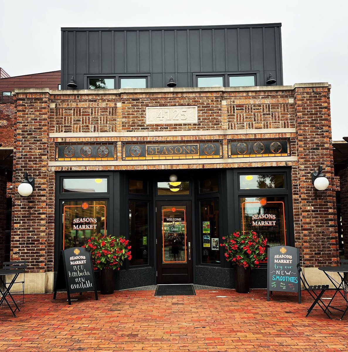 A quick reminder that #SeasonsMarketDetroit will be open from 8am to 8pm Monday, September 5, for the Labor Day holiday. Stop by and enjoy the gardens, or grab a few last minute snacks before you head out for your holiday celebrations. We can’t wait to see your smiling faces!