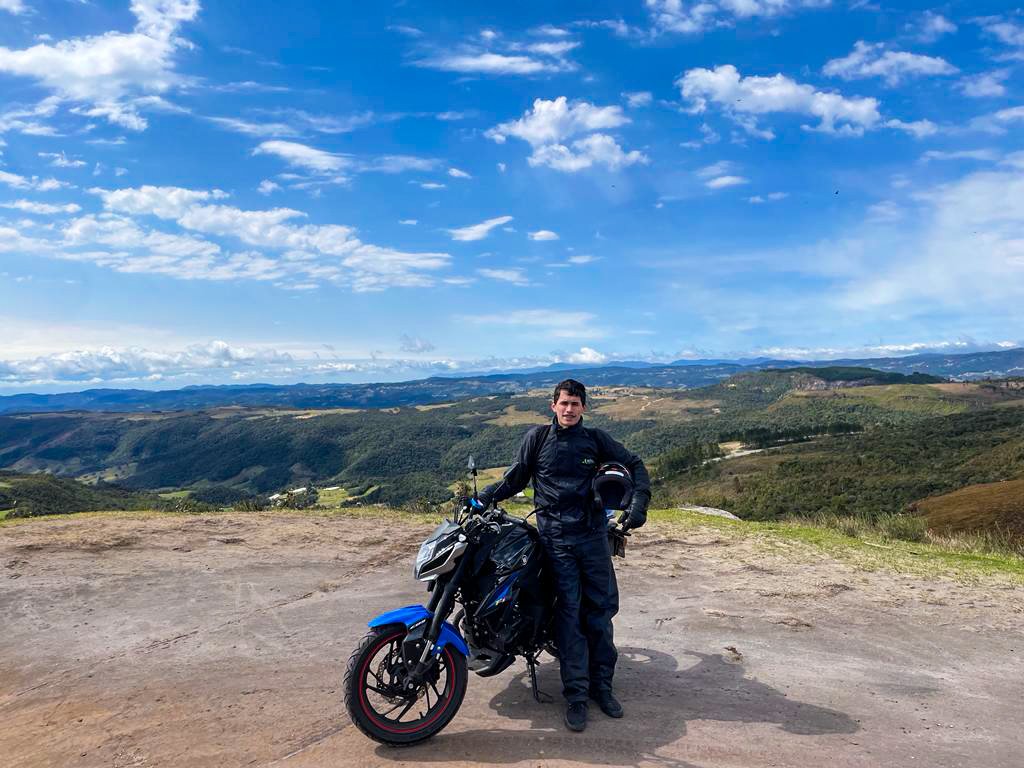 _brianluiz_'s tweet photo. Primeira viagem de muitas ❤️❤️
Uma nova paixão, viajar sobre duas rodas ❤️❤️ https://t.co/n0uy9chpVt