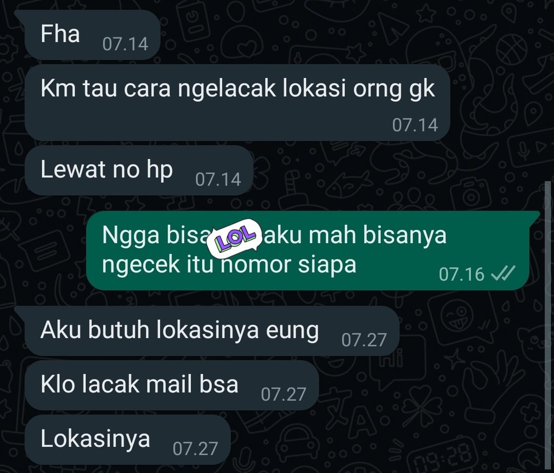 Lynashzl12's tweet photo. Kadang lucu aja gitu aku nemu temen kaya gini dimana anjir, dia pikir aku big mouth kali ya bisa tau lokasi target 🥲 https://t.co/JJhLVPzVU8