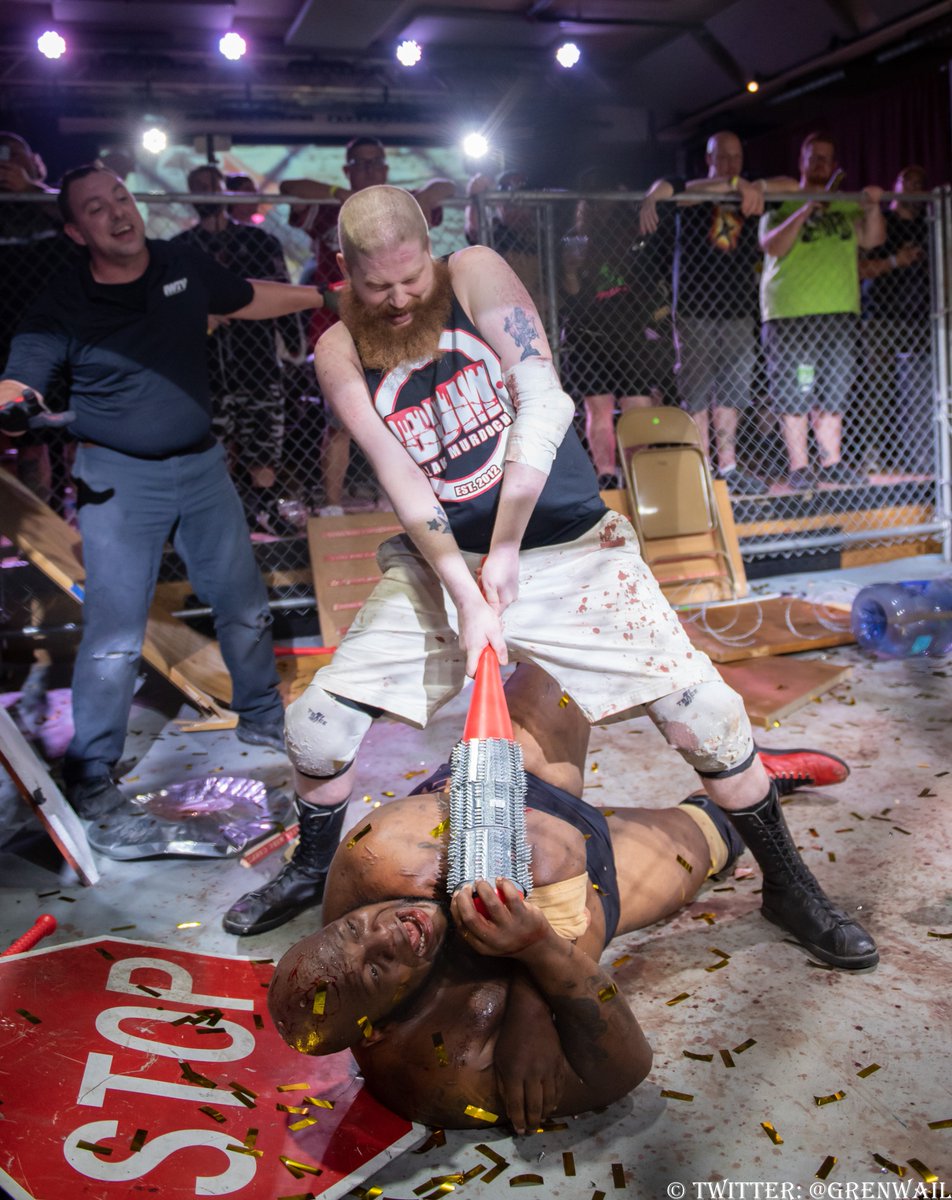 grenwail's tweet photo. 4/4 #PFXBattle2 Part2 @ICWNHB
@BobbyBeverly vs @HoodFoot418 https://t.co/qKb6xb1NmH