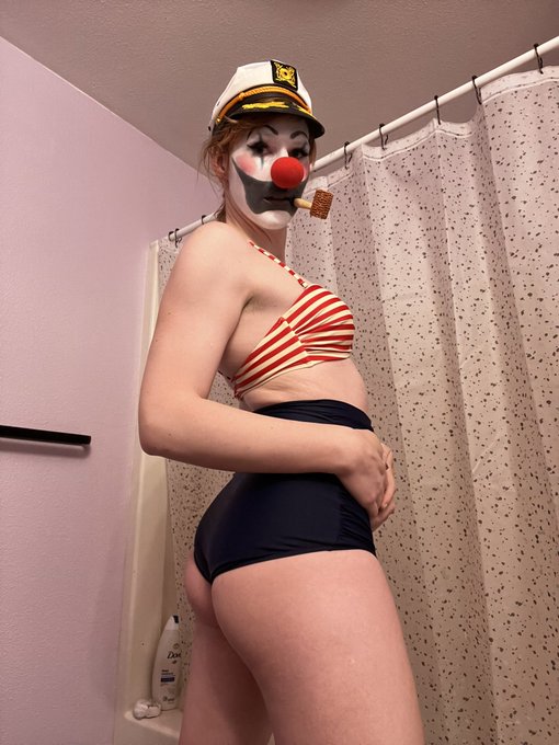 Captain clown 🤡 https://t.co/3xMc4UPzjp<a href="/tag/mvsales"class="tags"><span>#mvsales</span></a><a href="/tag/mvtrans"class="tags"><span>#mvtrans</span></a>