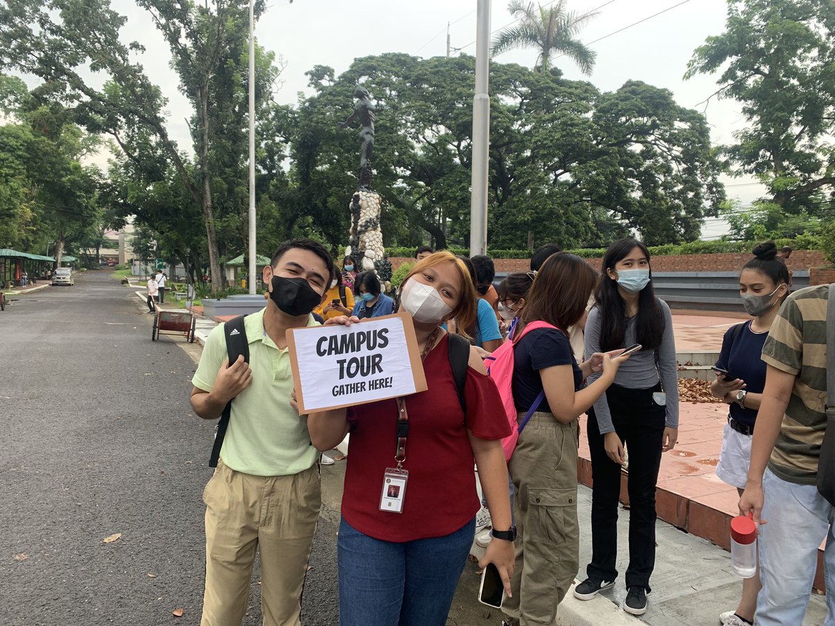 upcebutugani's tweet photo. HAPPENING NOW: UP Cebu welcomes this year’s batch of freshmen on campus for the first time since 2019, beginning with the freshies campus tours. The tours are led by members of the UPC USC and other assigned members of various student organizations.

#UPCNanditoNaAko
#OrgFair2022 https://t.co/L8FYADFTnN