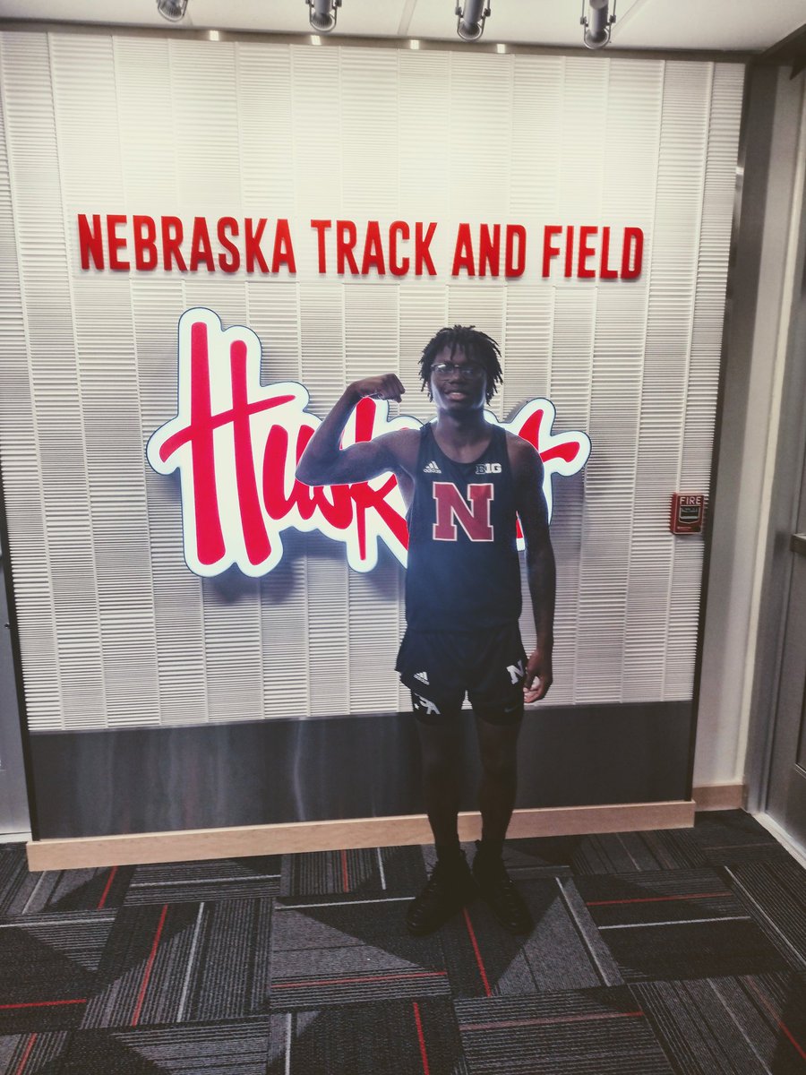 Great Official visit! @NUTrackandField <a href="/CoachBME/">Brenton Emanuel</a> <a href="/DylanScottTV/">Dylan Scott Horowitz</a>  <a href="/MattWamble/">Matt Wamble</a>   <a href="/officialflow32/">Earven Flowers</a> <a href="/CoachHuey/">Coach Huey</a> <a href="/DevinPadavil/">Devin Padavil</a>